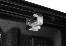 Load image into Gallery viewer, RealTruck 19-26 RAM 1500 5.7ft Bed (w/o MultiFunction Tailgate) RetraxPRO EZ-Off FRC-4000