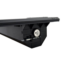 Load image into Gallery viewer, Westin 19-26 GM Silverado/Sierra 1500 5ft 8in Bed Manual Retractable Tonneau Cover - Black