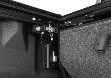 Load image into Gallery viewer, Retrax 20-26 Chev/GMC Silverado/Sierra 1500 6.5ft Bed (No Side Boxes) RetraxPRO EZ-Off FRC-4000