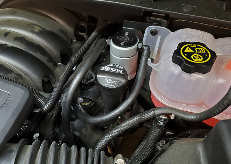 J&amp;L 19-26 Chevrolet Silverado/GMC Sierra 1500 5.3L V8 Driver Side Oil Separator 3.0 - Clear Anod